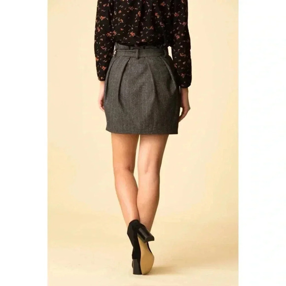 952 Ulla Johnson Paper Bag Leo Wool Belted Mini Skirt Size 2 Color Grey - Picture 2 of 9
